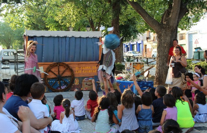 Teatro "Aquí va a pasar algo" y "Cuentacuentos"