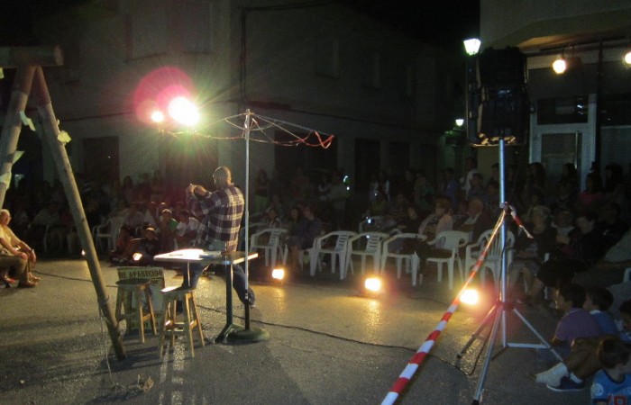 Teatro "Aquí va a pasar algo" y "Cuentacuentos"